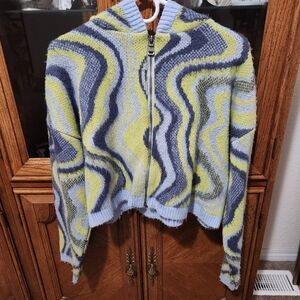 Wave Pattern Zip-Up Cardigan